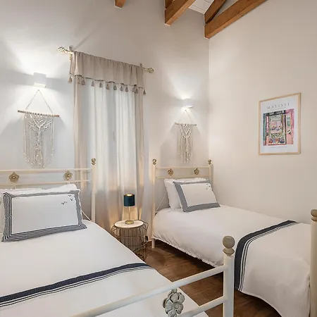 Apartment Dante E Allegra By Villaspo Homes
