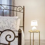 Dante E Allegra By Villaspo Homes Apartment
